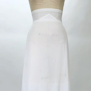 Vintage 1960&#39;s Bridal White A-Line Skirt Slip, High Waisted Slip, Vintage Deadstock Lingerie, Vintage Pin Up, High Waisted Boudoir Shoot