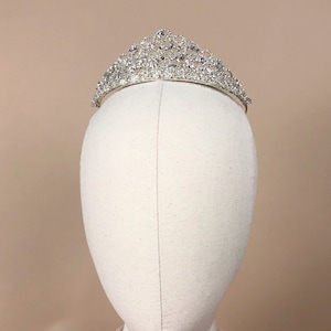 Princess of The Hills Rhinestone Tiara, Vintage Stunning Scalloped Crown, Vintage Tiara, Bridal Accessories, Vintage Accessories, Prom Tiara