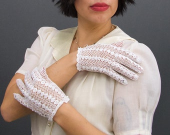 Vintage Deadstock 1950s Crochet Gloves, Vintage White Pattern Crochet Gloves, 50s Wedding, 100% Cotton Yarn, Delicate Crochet Gloves