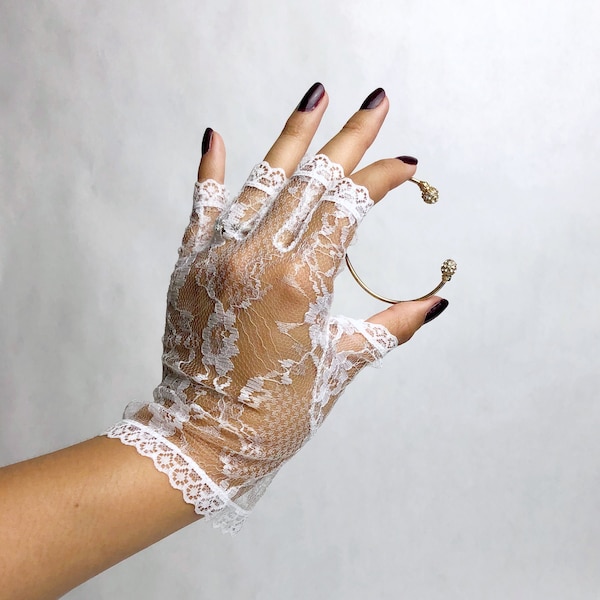 Vintage 1980s White Fingerless Lace Gloves, 80s Bridal Gloves, Vintage Bridal Gloves, Vintage Retro Wedding Style, Costume Gloves, Deadstock