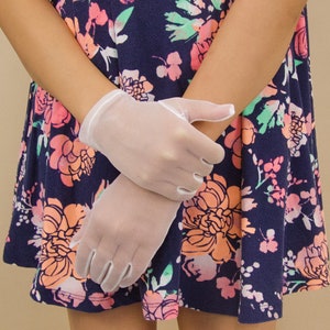 Guantes de nailon transparente para niños de época, stock vintage, guantes de niña de las flores de mediados de siglo, tallas para edades de 4 a 7 o de 8 a 12 años
