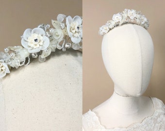 Vintage 1970s Deadstock Bridal Crown, Vintage 1970s Bohemian Crown, One of A Kind Bridal Crown, Acrylic Flowers, Rhinestone Details