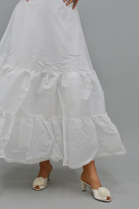 The Crest Petticoat Skirt, Tiered Underskirt, Vintage… Gem