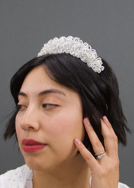 Vintage 1980's Beaded Floral Cluster Bridal Crown… - image 4