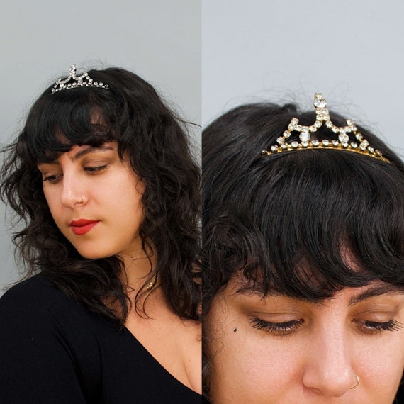 Stick on Trident Rhinestone Bindi Stick on Trident Rhinestone Bindi