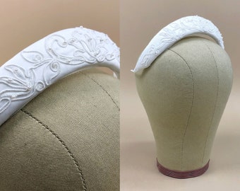 Vintage 1980's Simple Embroidered Bridal Crown, 80s Deadstock, Vintage Hand Wired Crown, White Pearl Beaded Embroidered Bridal Crown