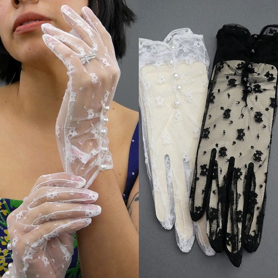 Vintage 1960s Delicate Lace Gloves, White & Black… - image 1