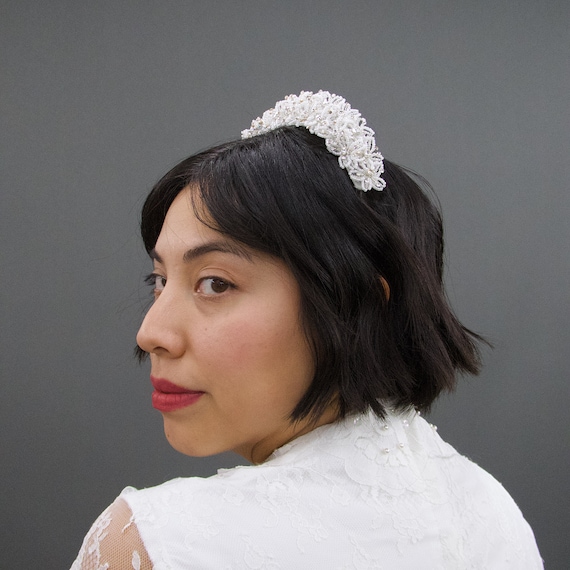 Vintage 1980's Beaded Floral Cluster Bridal Crown… - image 1