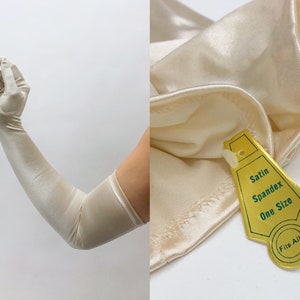 Vintage 1970s Deadstock Ivory Satin Opera Gloves, Long Shoulder Length Gloves, Formal Long Gloves, Vintage Bridal , 70s Evening Gloves