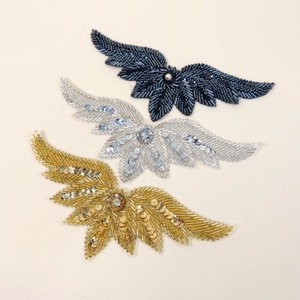 appliqué vintage de sequins ailés en strass, appliqué vintage des années 80, perles et paillettes, centre de strass, vendu en une seule pièce