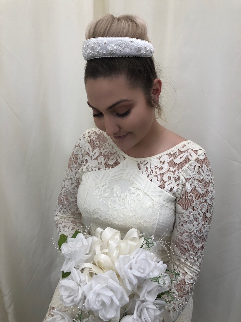 Simply Beautiful,Perfect for Weddings! Bridal Wedding Headpiece In White Satin w Embroidered Regal Design With Clear Beading /& Pearls