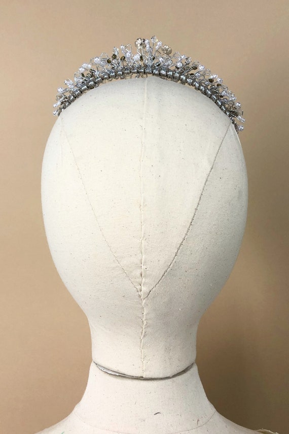 Vintage 1990s Silver Bridal Floral Tiara Hair Com… - image 6