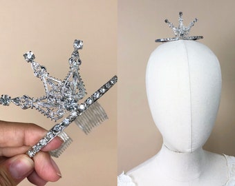 Vintage 1980s Intricate Detailed Rhinestone Tiara, Crown Motif, Vintage Deadstock Tiara, Lightweight Rhinestone Tiara, Regal Crown Tiara