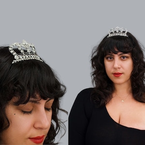 Vintage 1990s 'The Queen's Crown' Rhinestone Tiara, Vintage Deadstock Rhinestone Tiara, 90s Regal Monarch Design, Bridal Tiara Crown