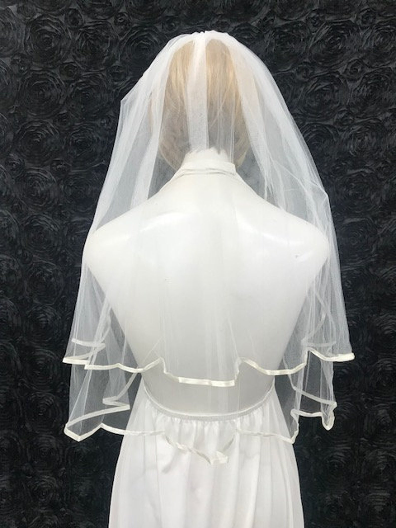 Vintage Ivory Veil Ivory Bridal Veil Ivory Wedding Veil Etsy