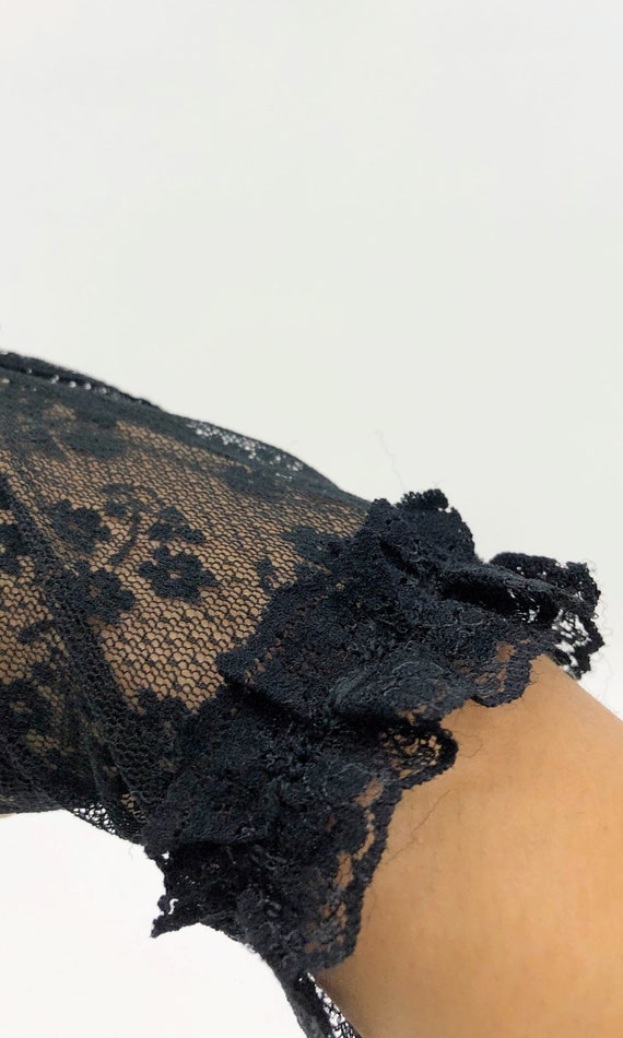 Vintage 1980s Deadstock Fingerless Lace Gloves, 8… - image 7