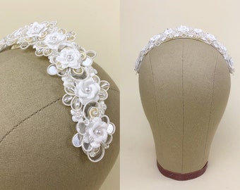 Vintage 1990s Unique Deadstock Bridal Crown, Vintage 90s Bridal, Gorgeous Floral & Reflective Center, 90s Bridal Wear, Vintage Maximalist