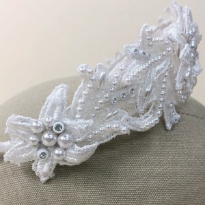 Vintage 1990s Embroidered Floral & Faux Pearls Bridal Crown, Vintage Bridal Crown, 90s Wedding Accessories, Bridal Tiara, Wedding Crown image 9