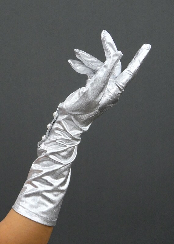 Silver Atomic Age Gloves, Vintage Silver Lamé Mid… - image 8