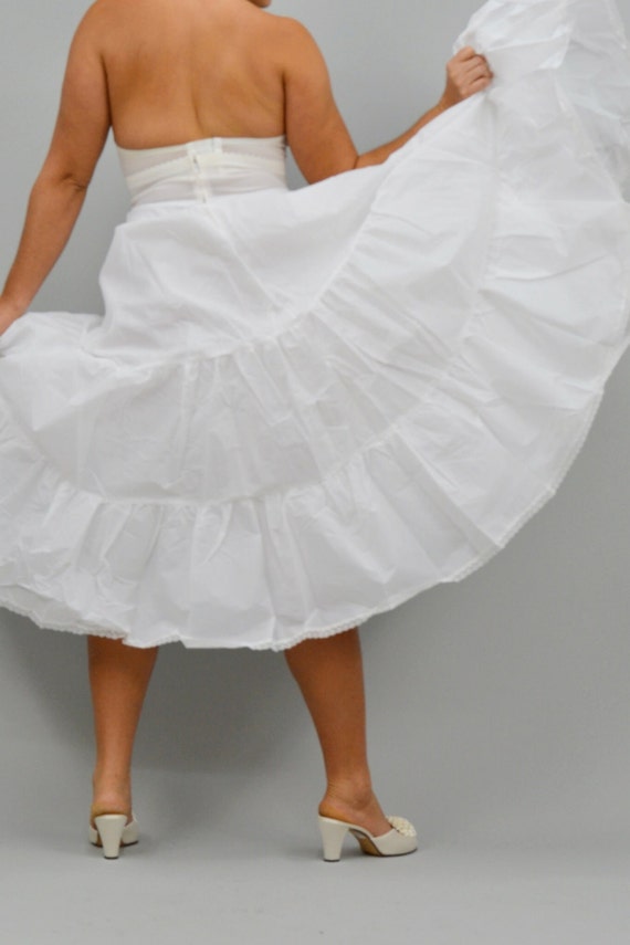 The Crest Petticoat Skirt, Tiered Underskirt, Vintage… Gem