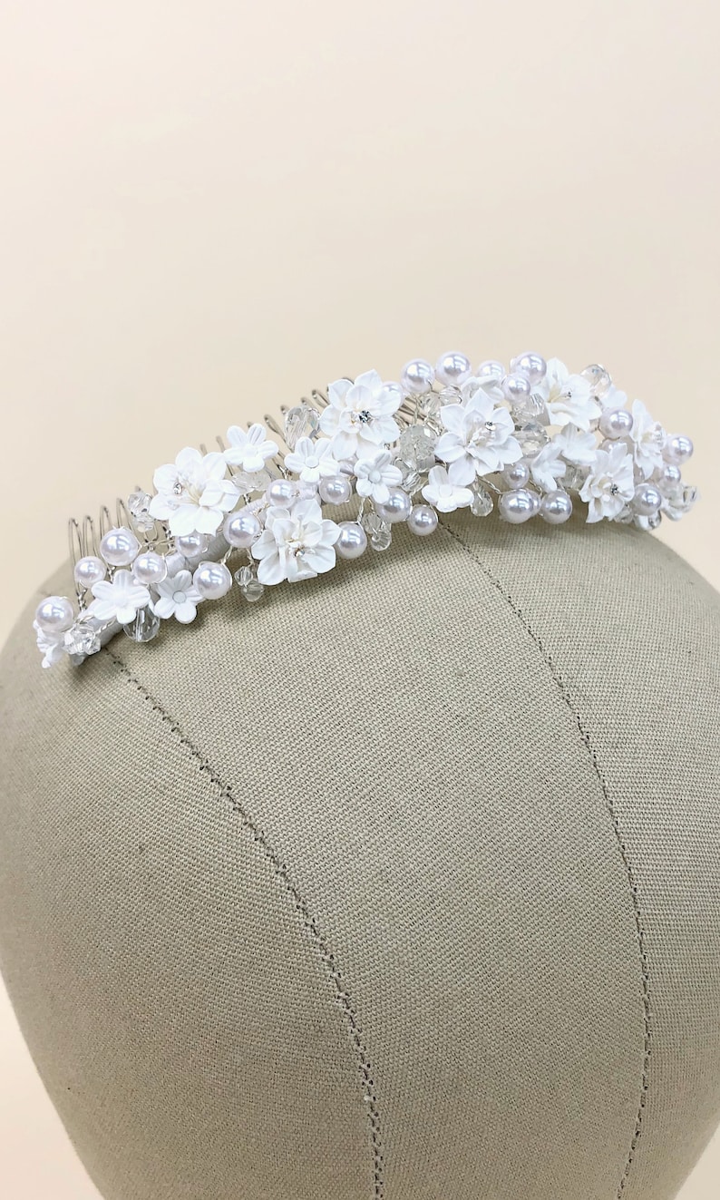 Vintage 1960s Deadstock Floral Bridal Comb, Vintage Polymer Flowers, 60s Bridal Comb, Vintage Romanticism, 60s Floral Bridal Accessories image 5