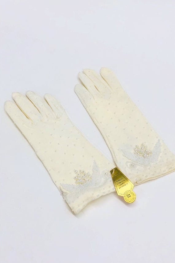 Vintage 1960s Matte Satin Beaded Gloves, 60s Form… - image 9