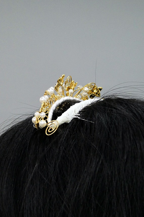 Vintage 1990s Gold Bridal Floral Hair Comb, Faux … - image 3