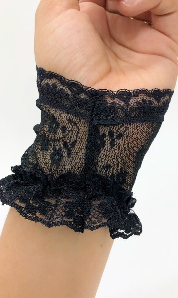 Vintage 1980s Deadstock Fingerless Lace Gloves, 8… - image 6