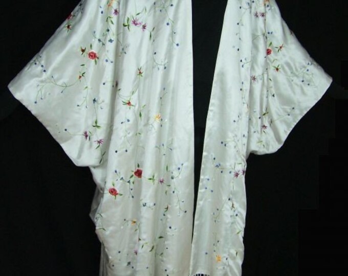 Romantic White Embroidered Silk Kimono Caftan Duster Opera Coat XL UP TO 5x