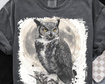 Vintage Owl 90s Graphic PNG Wildlife Woodland Animals Sublimation Grunge Retro Barn Owl Faded Nature Shirt Design Printable 2000s Owl Png