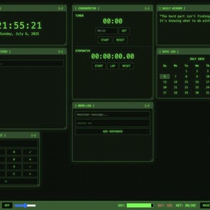 Könnte beinhalten: Dunkelgrüne digitale Benutzeroberfläche mit Widgets wie Systemuhr, Timer, Stoppuhr, Missionszielen, Memo-Protokoll, Recheneinheit und einem Kalender für Juli 2025. Die angezeigte Uhrzeit ist 21:55:21.