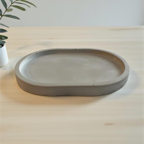 6” Oval Minimalist concrete tray