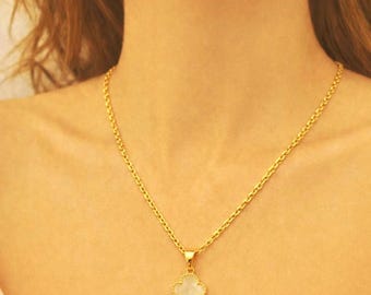Set di gioielli a forma di farfalla in oro massiccio 18 carati: collana e orecchini