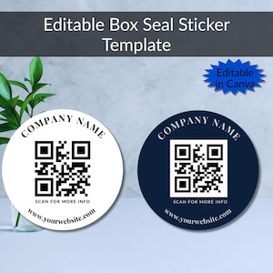 Puede incluir: Dos pegatinas redondas, una blanca y otra azul marino, con un código QR y el texto "COMPANY NAME". La pegatina blanca tiene texto negro que dice "SCAN FOR MORE INFO" y "www.yourwebsite.com". La pegatina azul marino tiene texto blanco. La imagen también dice "Editable Box Seal Sticker Template".