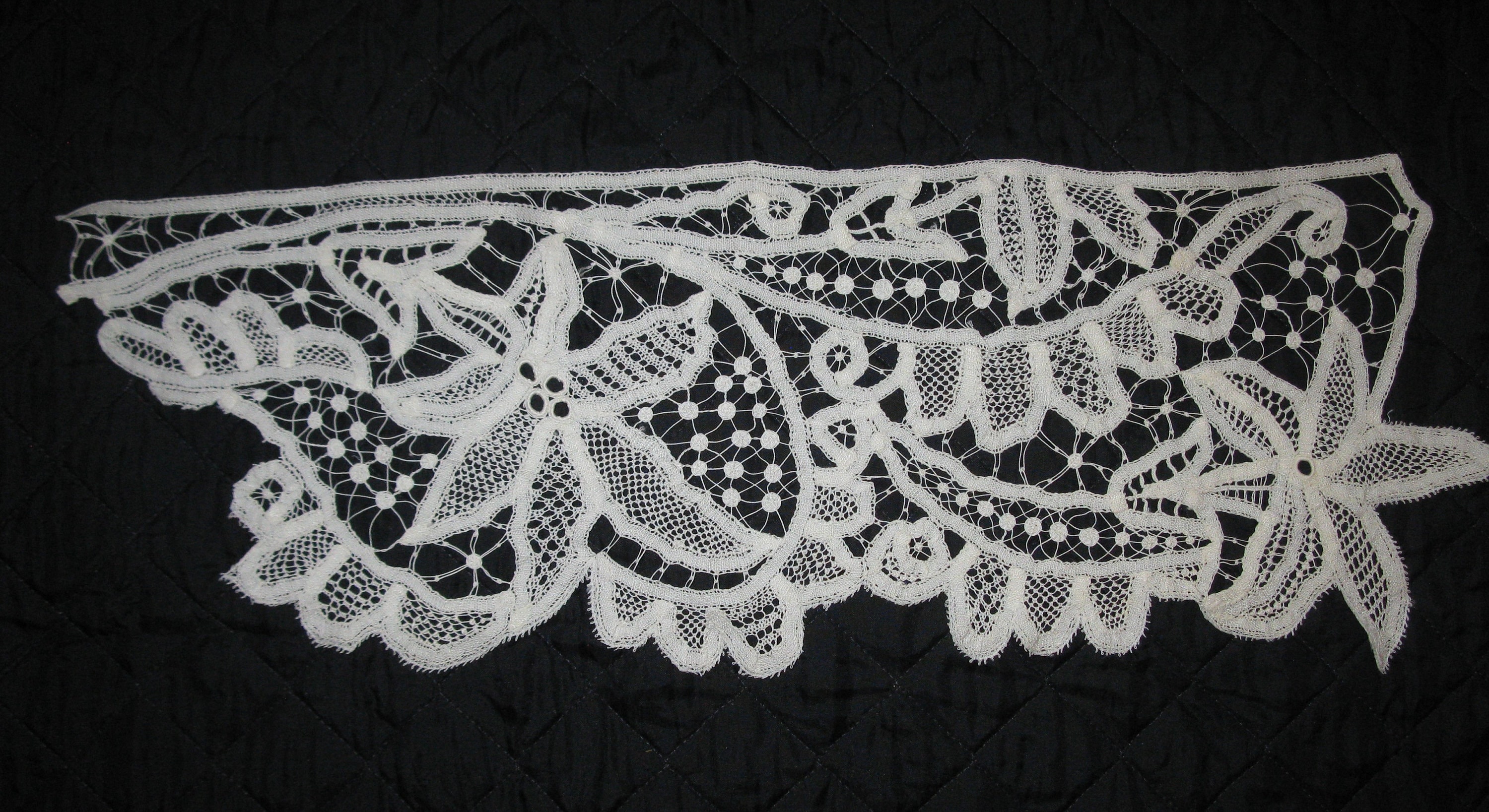 大特価 チラシ Vintage 17 X 6 Projects. Sewing for Piece Lace Battenburg 小物