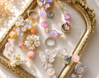 Colgante de mariposa para bolso, colgante de cuentas para bolso con colgante central, accesorio para bolso en tonos pastel, regalo Fairycore para ella.
