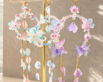 Llavero con dije de flor en tonos pastel – Llavero con cuentas hecho a mano, para colgar en el coche