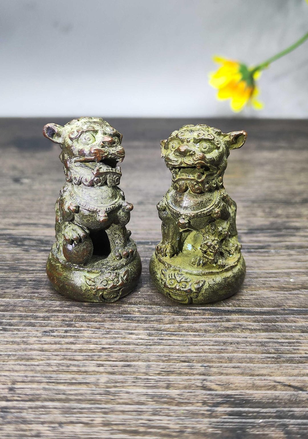 A Pair Vintage Brass Carved Lion Statue: Feng Shui Statue - Etsy