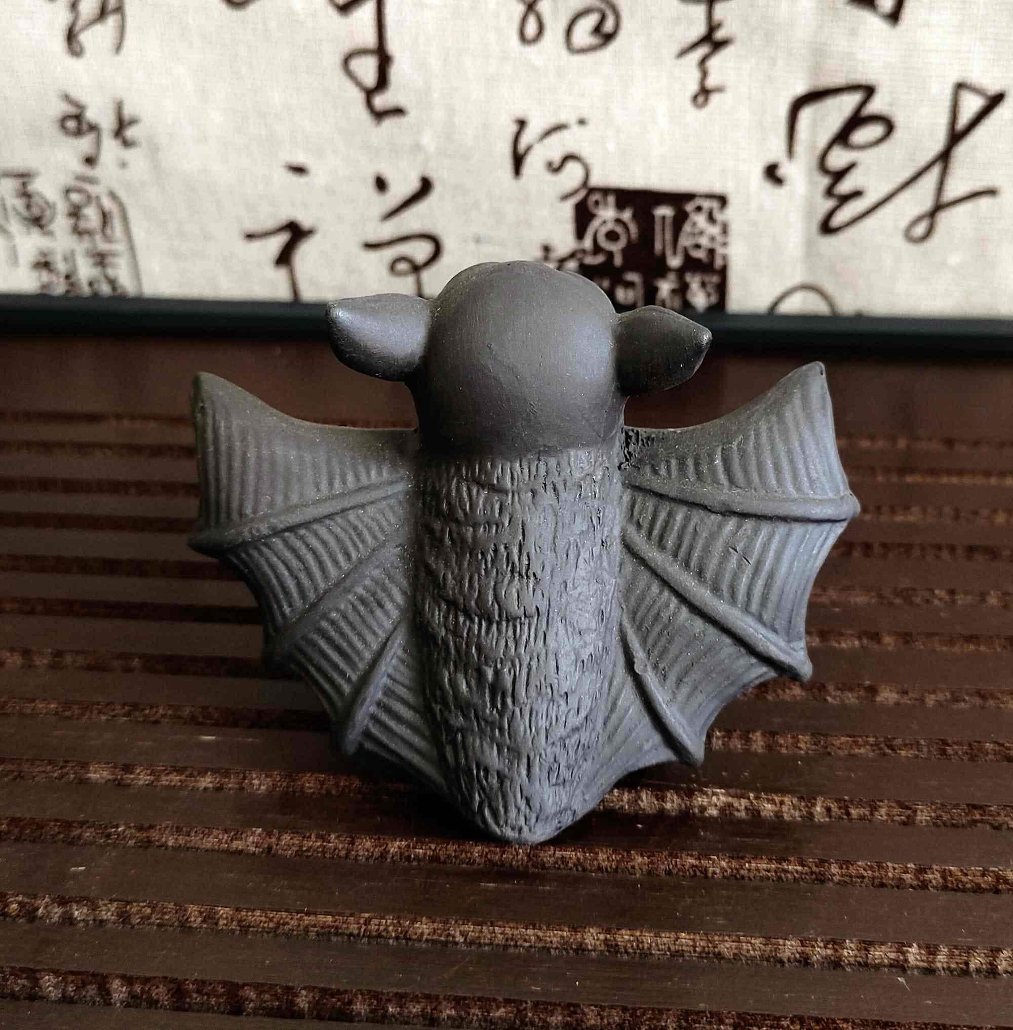陶器彫刻の祈るコウモリの像 - Etsy 日本