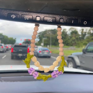 Hawaiian flower car lei with wooden beads
