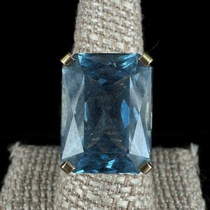 Vintage 14k Gold Sky Blue Spinel Ring - Size 8