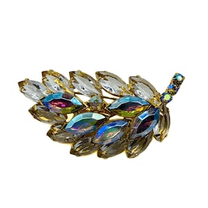 Vintage Juliana toegeschreven Aurora Borealis Crystal Strassblad Speld Broche / Vintage Retro Paste Rijnsteen Blad broche / Juliana Broche