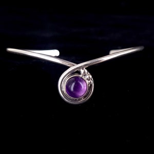 Vintage Sterling Silver Amethyst Cabochon Mid Century Design Cuff Bracelet 6.5” / Sterling Silver Jewelry / Amethyst Jewelry / Gifts for her