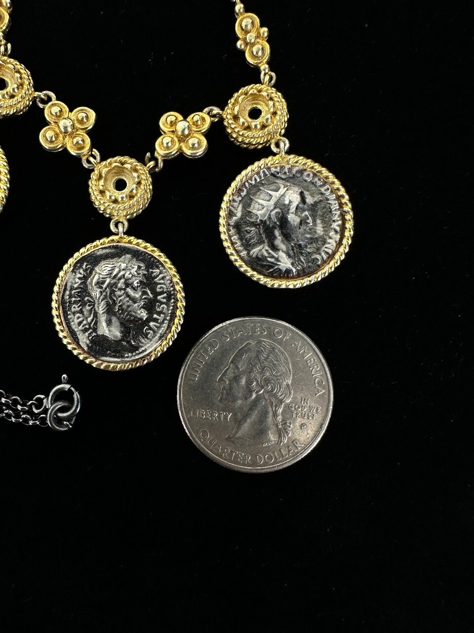 ヴィンテージ スターリング ゴールド ヴェルメイユ 古代ローマ シルバー 酸化コイン ネックレス 17.5 インチ - Etsy 日本