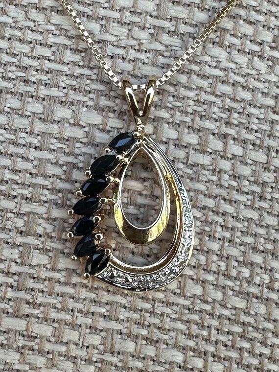 Vintage Sterling Silver Gold Plated Sapphire Neckl