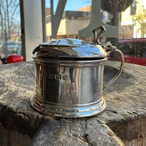 Vintage Birmingham 1931 Georgian Style Sterling Silver Mustard Pot