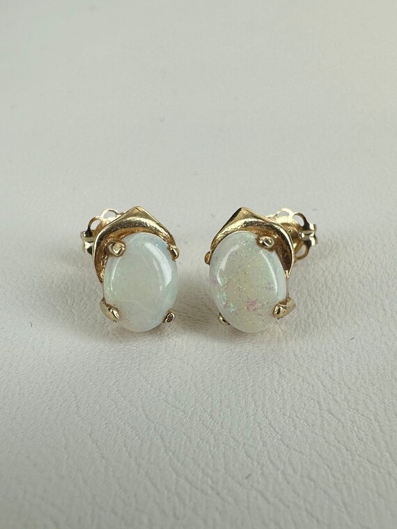 Vintage 14k Gold Opal Cute Post Back Earrings