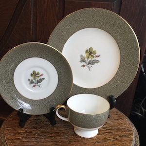 Vintage Rare Wedgwood Elaine Flecked Gray Enamel- W4241 Teacup Saucer & 8&quot; Plate Set/Wedgwood China/Tea cup Saucer Plate/Good Gift/ Elaine