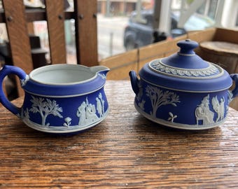 ネイビージャスパーウェアのシュガーボウルとクリーマー：アンティーク