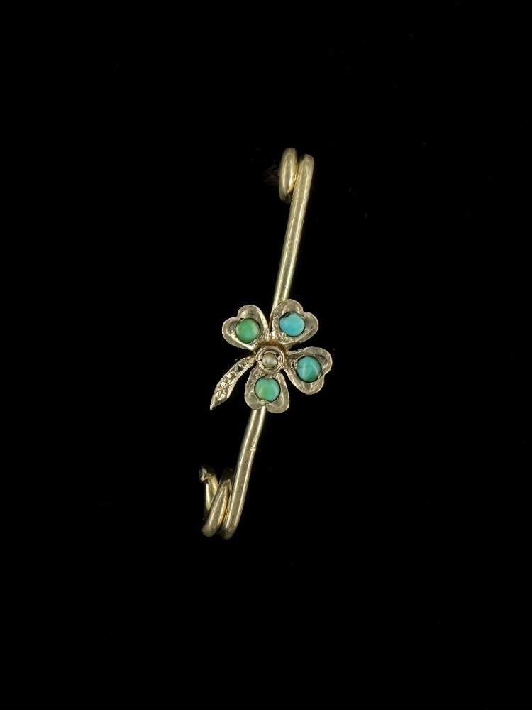 Vintage Sterling Silver Navajo Turquoise Pearl Four Leaf 